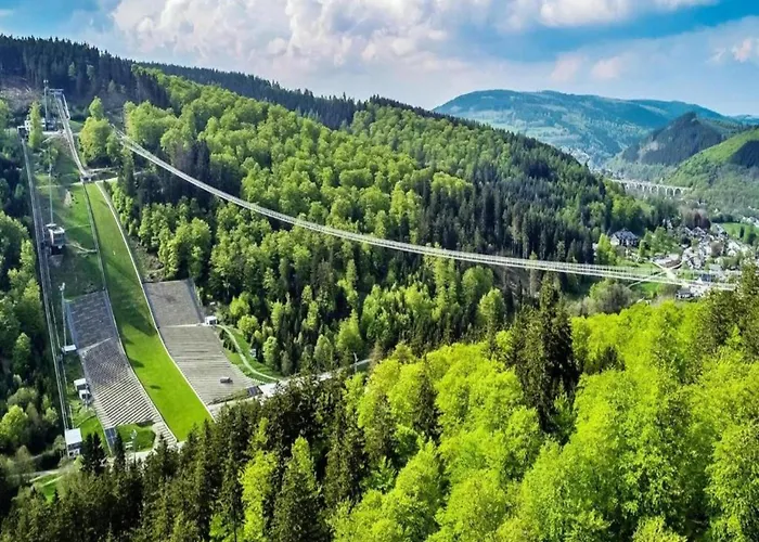 In Nahe Ettelsberg-bahn *